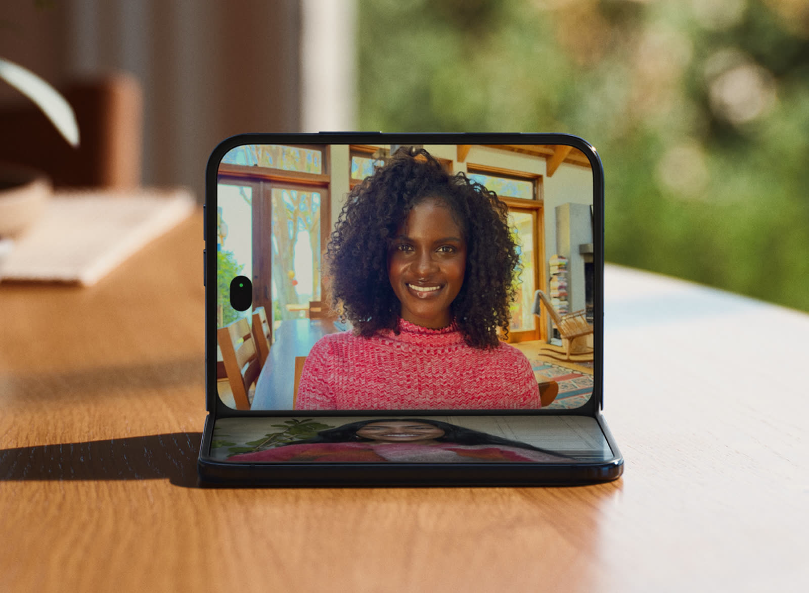 FaceTime call in the multi-angle hover pose